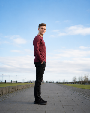 Henley Zipper